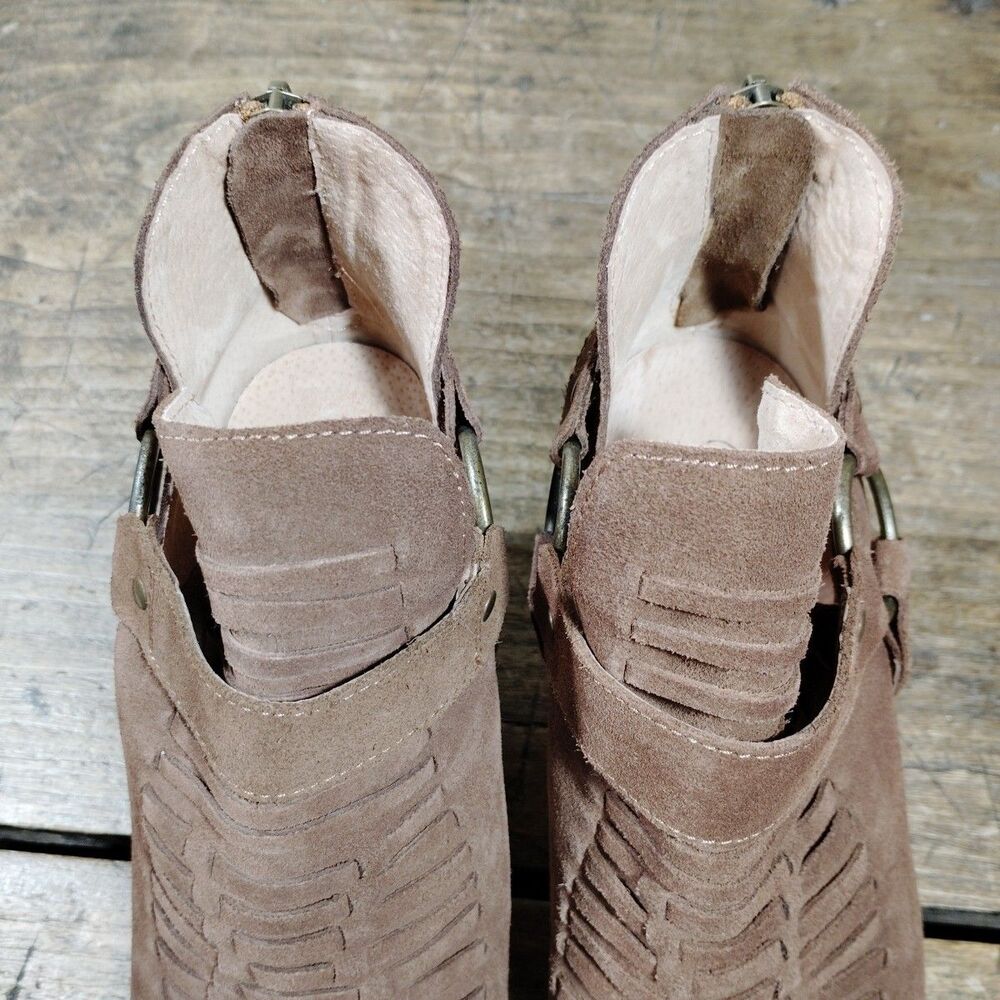 Ariat 10M Booties JaElle Brown Tumbled Buckle Heels Suede Leather - Picture 5 of 15